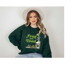 frog and toad sweatshirt, frog and toad shirt, cute frog shirt, vintage book lover, book lover sweater, frog tshirt funn