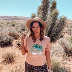 hot mom summer shirt, mom summer,colorful summer shirt, gift for mom,funny mom shirt, hot girl summer tank top shirs, mo