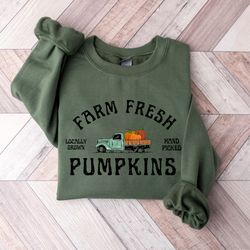 farm fresh pumpkins fall women sweatshirt, pumpkin patch, thanksgiving sweater, fall pumpkin, fall tee, autumn tee, hall