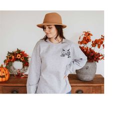 farm life pocket sweatshirt, minimalist cow sweatshirt, desert cactus cow skull, animal lover sweatshirt, country sweats