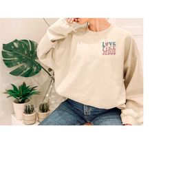 christian pocket sweatshirt, love like jesus sweatshirt, jesus minimalist sweatshirt, religious  sweatshirt, bible verse