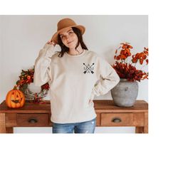 mama pocket sweatshirt, minimalist mother's day sweatshirt, best mom sweatshirt, cool mom sweatshirt, favorite mom sweat