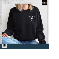 pocket heart sweatshirt, simple heart sweatshirt, valentine sweatshirt, heart hoodie, heart sweatshirt, heart outline ho