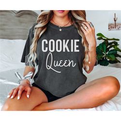 cookie queen comfort colors baking shirt, baking is my therapy shirt, baker shirt gift, cookie mom shirt, christmas cook