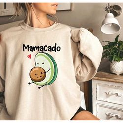 pregnancy sweatshirt, pregnancy reveal to husband, pregnancy announcement t, avocado pregnant shirt, maternity t, mamaca