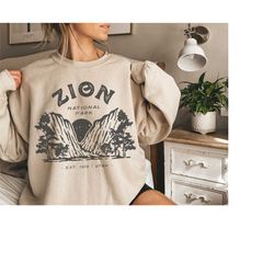 zion national park sweatshirt, hiking sweatshirt, outdoorsy gifts, utah sweatshirt
