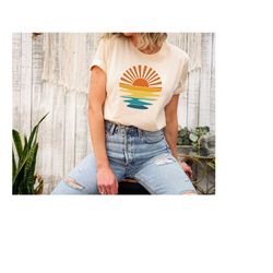 retro sunset rays wavy shirt, retro sunshine shirt, sun rays tee, beachy vibes tee, summer vacation matching family, sun