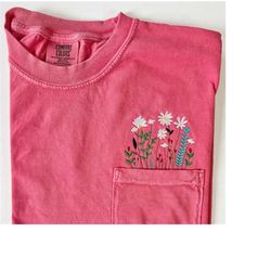 embroidered crewneck wildflower pocket tshirt. embroidered flower shirt. inspirational flower boho shirt. kindness shirt