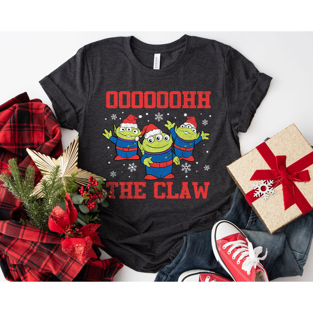 Ooooh The Claw Merry Christmas Toy Story Shirt Family Matching Walt Disney World Shirt Gift Ideas Men Women.jpg