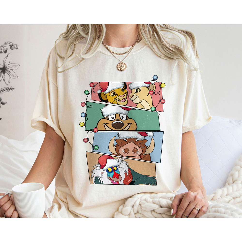 The Lion King Santa Hat Vintage Xmas Light Merry Christmas Shirt Family Matching Walt Disney World Shirt Gift Ideas Men Women.jpg