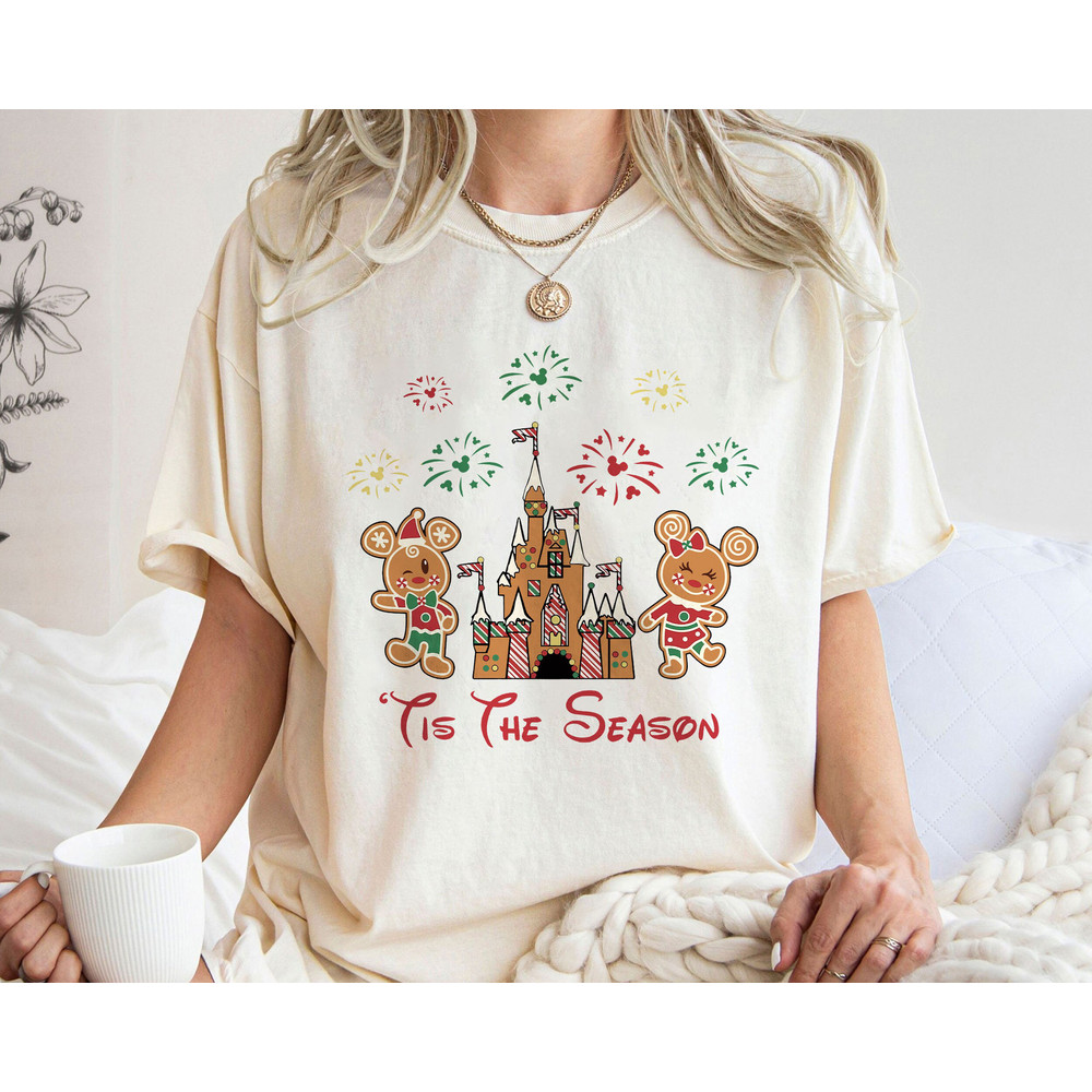 Tis The Season Mickey Minnie Gingerbread Merry Christmas Shirt Family Matching Walt Disney World Shirt Gift Ideas Men Women.jpg