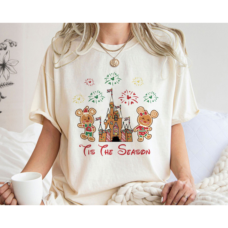 Tis The Season Mickey Minnie Gingerbread Merry Christmas Shirt Family Matching Walt Disney World Shirt Gift Ideas Men Women.jpg