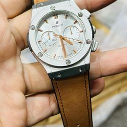 mens watch for mens stylish and durable design perfect for sports and outdoor activities comfortable to wear