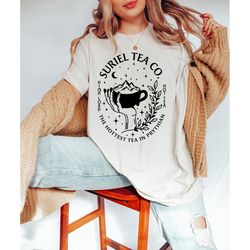 suriel tea co shirt, acotar shirt, a court of thorns and roses shirt, the night court gift shirt, sarah j maas shirt, bo