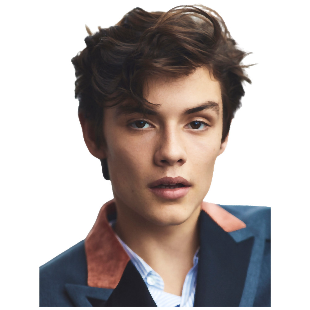 Louis Partridge (1).png