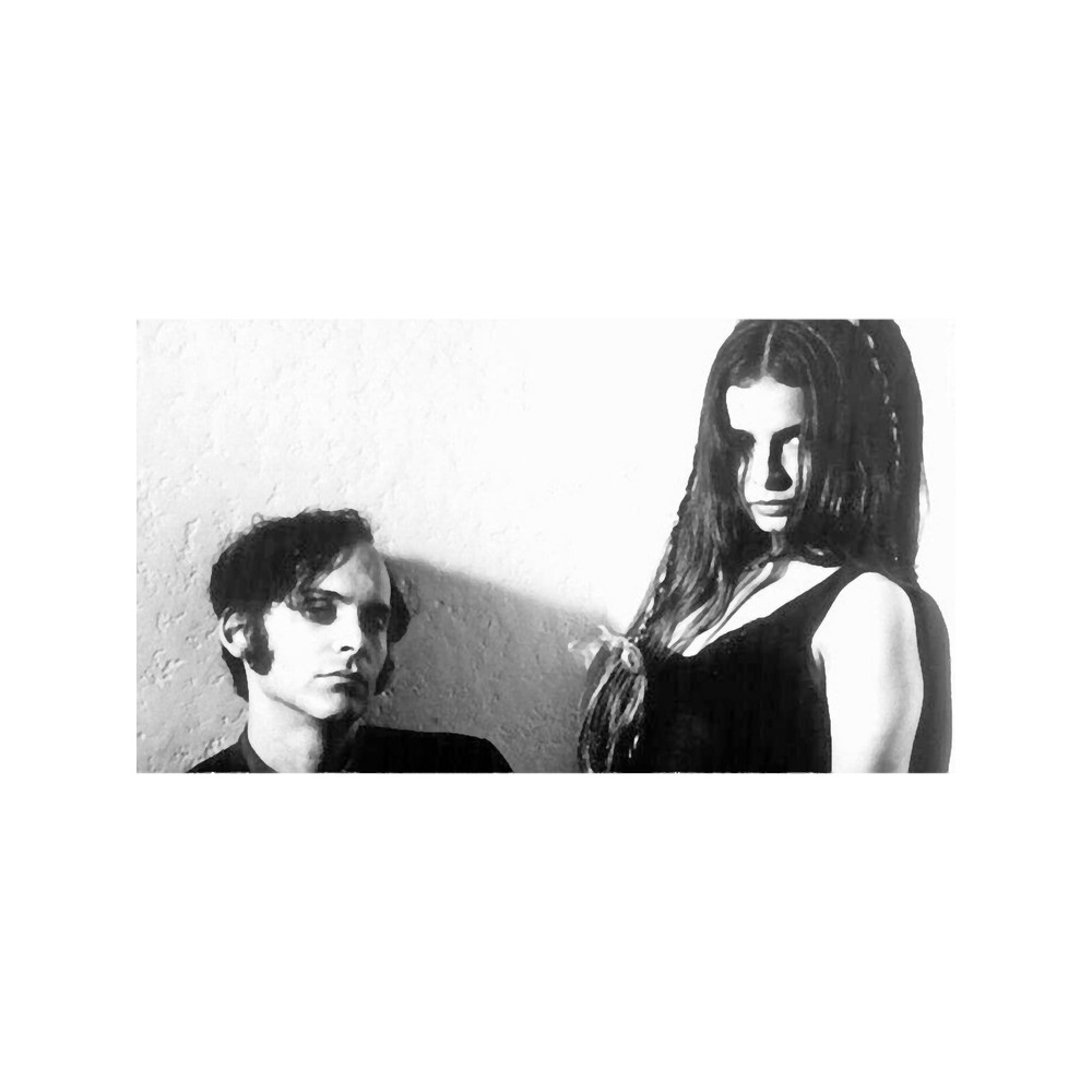 Mazzy Star Band Photo - Hope Sandoval.png