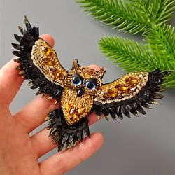 Owl brooch , large bird brooch, handmade brooch, beaded brooch , hand embroidered