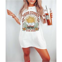 here comes the sun tee, retro style t-shirt,