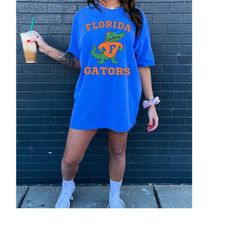 comfort colors unisex uf shirt, university of florida,