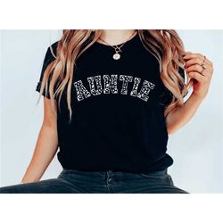 auntie shirt,auntie leopard shirt,aunt shirt,pregnancy announcement, gift for aunt, pregnancy reveal to aunt, cool aunt