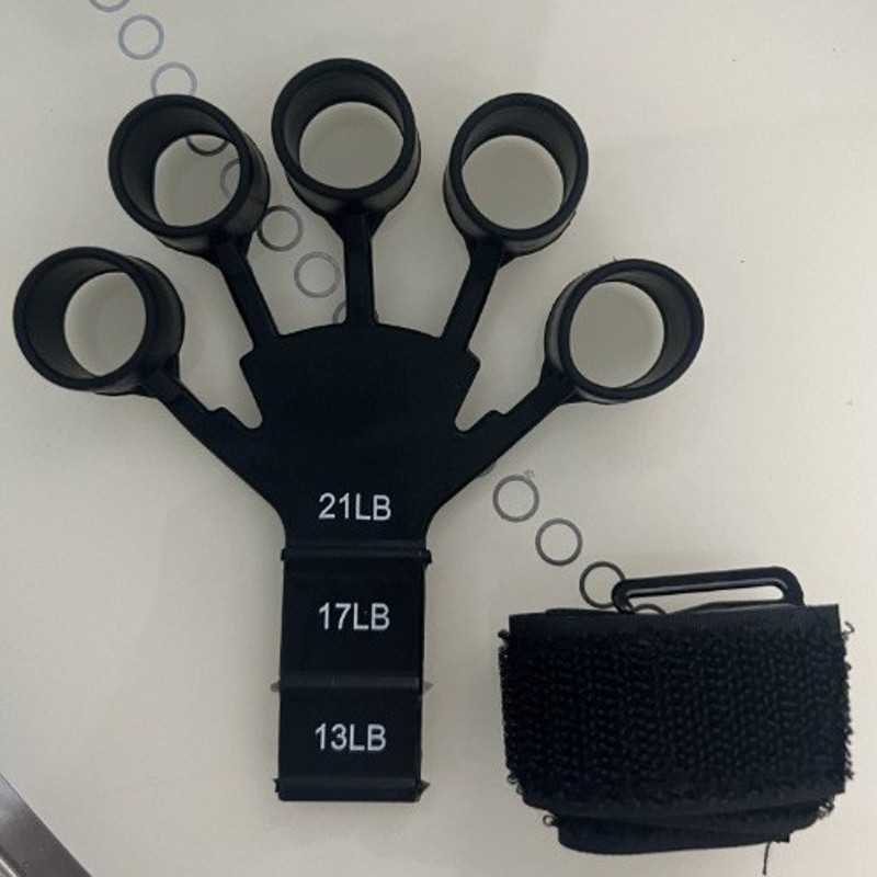 Shooting Corrector, Silicone 5-Finger Finger Trainer, Auxiliary Grip Strength Training Wrist Tension Device