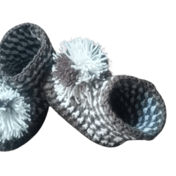 Woolen crochet baby shoes size 8 month baby