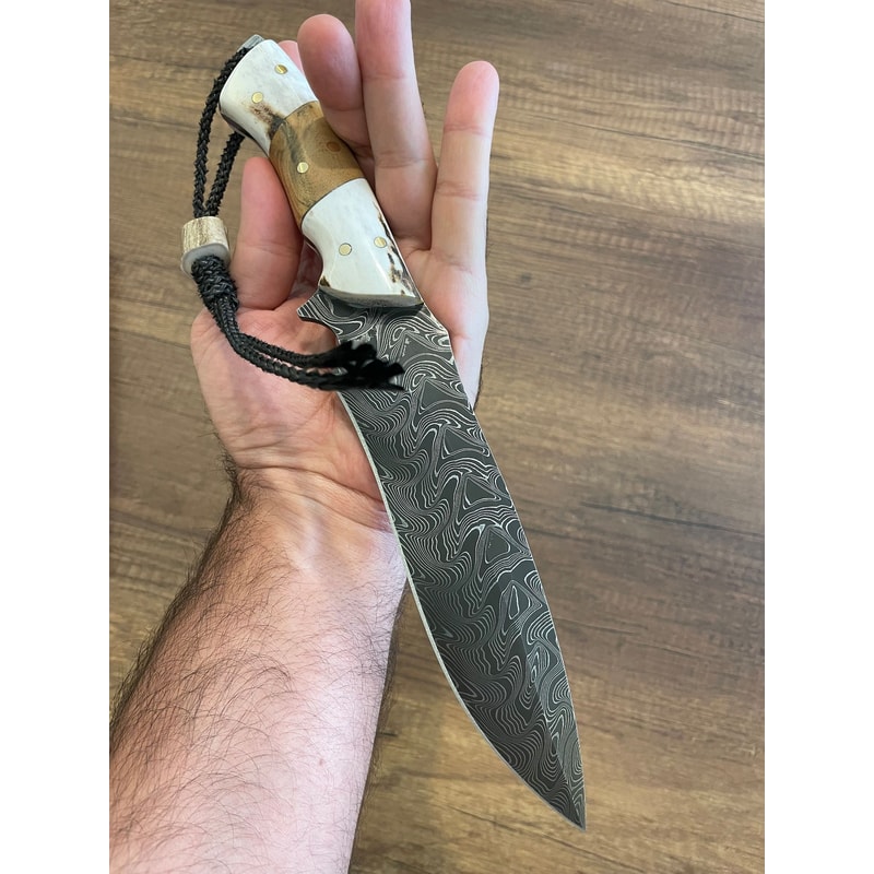 Blacksmith Style Damascus Hunting Knife For Camping Bushcraft Outdoor Adventure 2