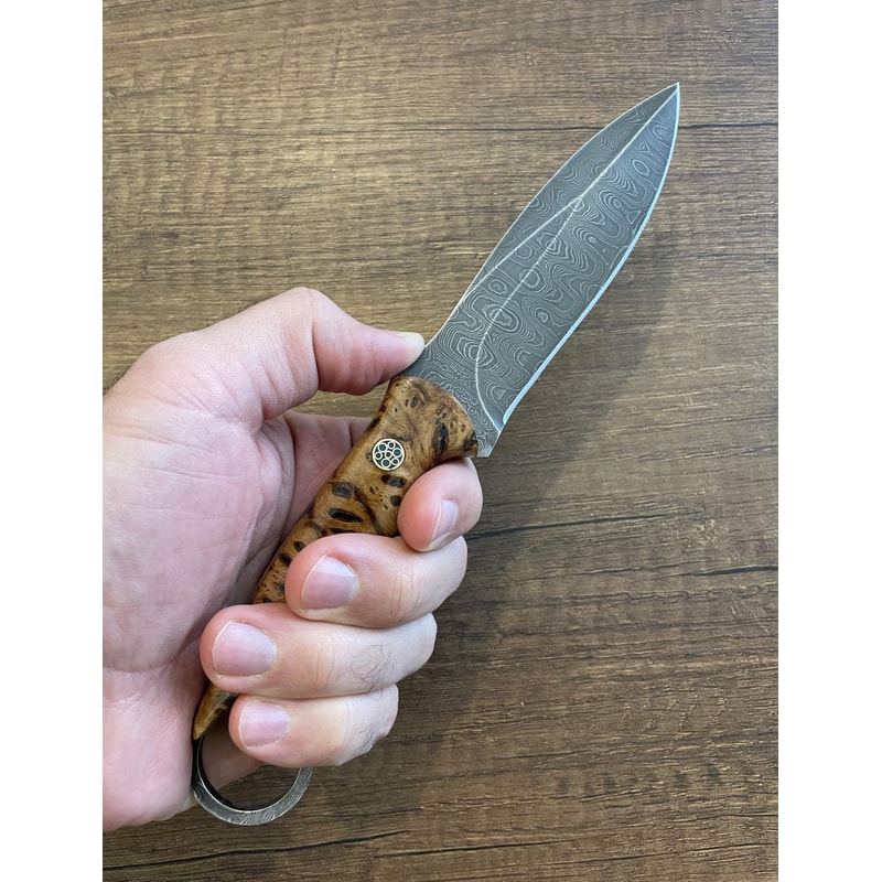 Handmade Damascus EDC Knife Chestnut Wood Handle Hunting Outdoor Blade 5