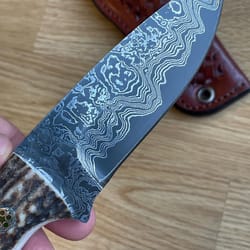 handmade damascus bushcraft knife – stag horn handle outdoor survival blade