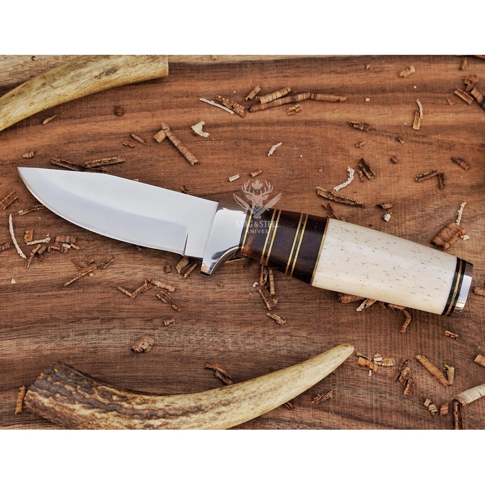 Artisan Crafted Hunting Knife With Leather Carry Sheath 2
