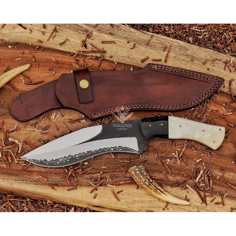 Handmade Outdoor Survival Knife With Stag Horn Handle Design 1