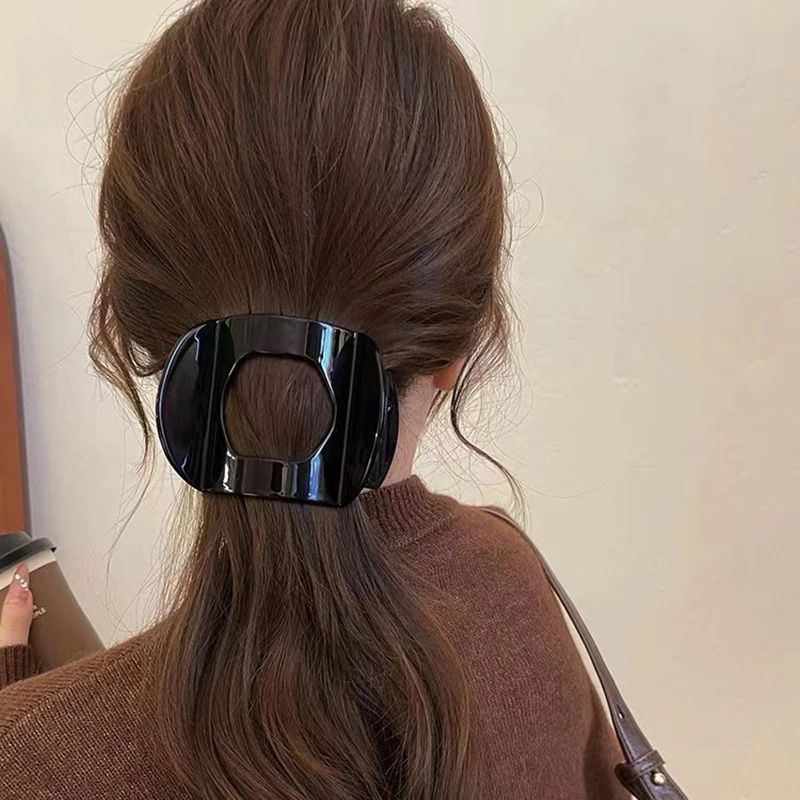 Stylish Korean Acetic Acid Hair Clip For Women Spoon Spring Clip Leopard Design Top Clip Simple Hea 2