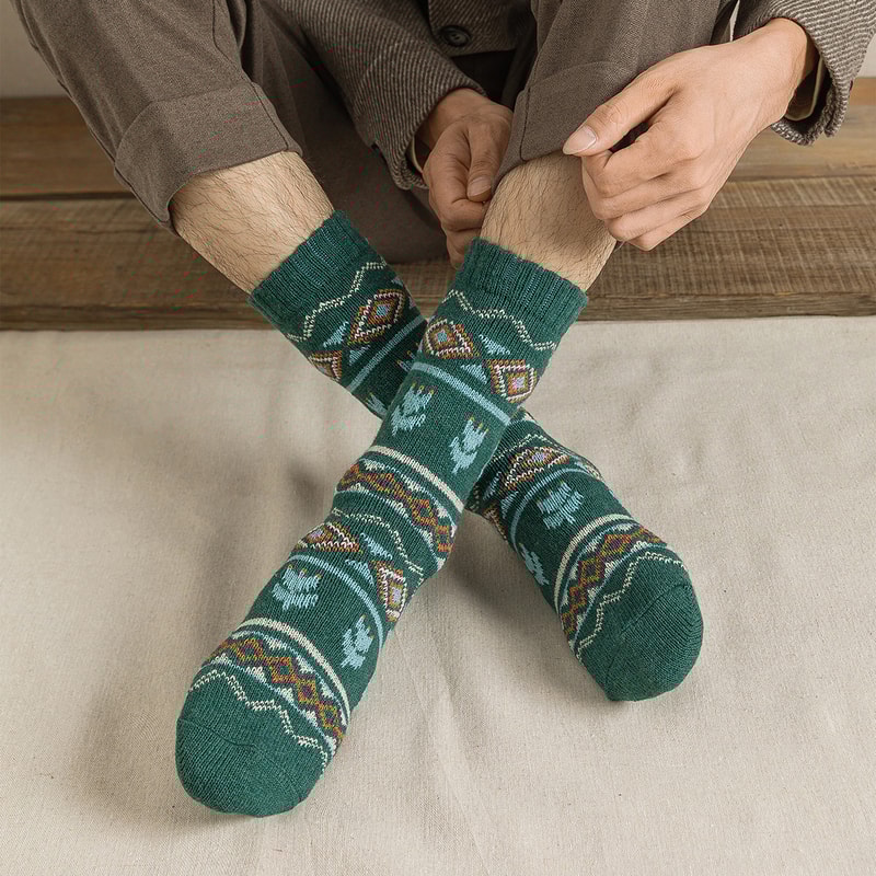 Man Women Socks Retro Style Flower Pattern Thick Warm Winter Socks 3