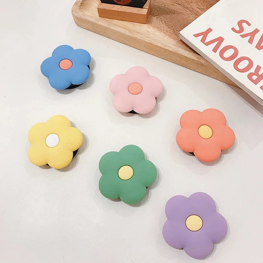 Cute Flower Universal Phone Holder Stretchable Mobile Bracket For Easy Use 2