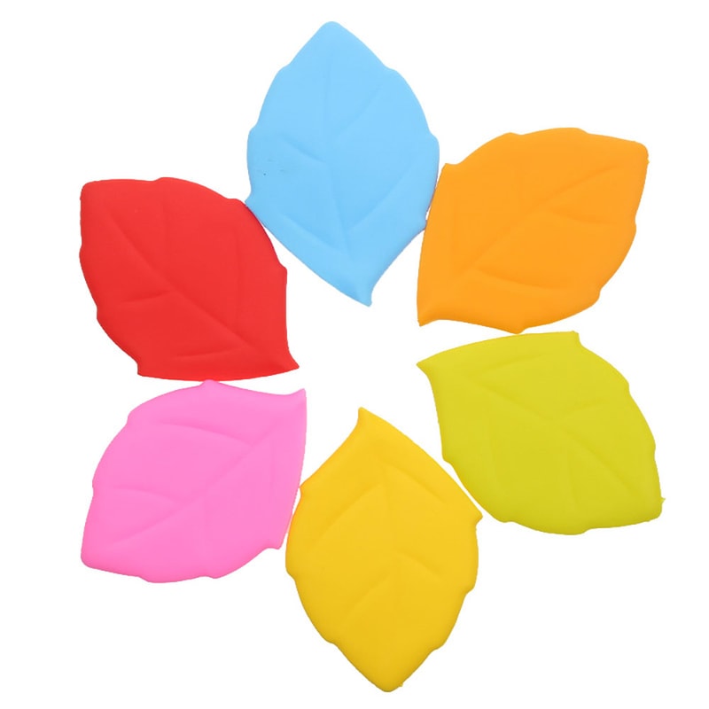 Maple Leaf Silicone Travel Toothbrush Cup For Brushing And Rinsing 1