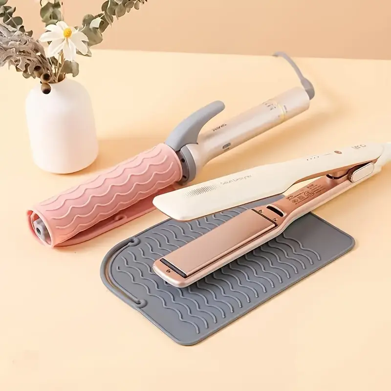 Large Silicone Heat Resistant Mat and Travel Pouch for Flat Iron and Curling Iron