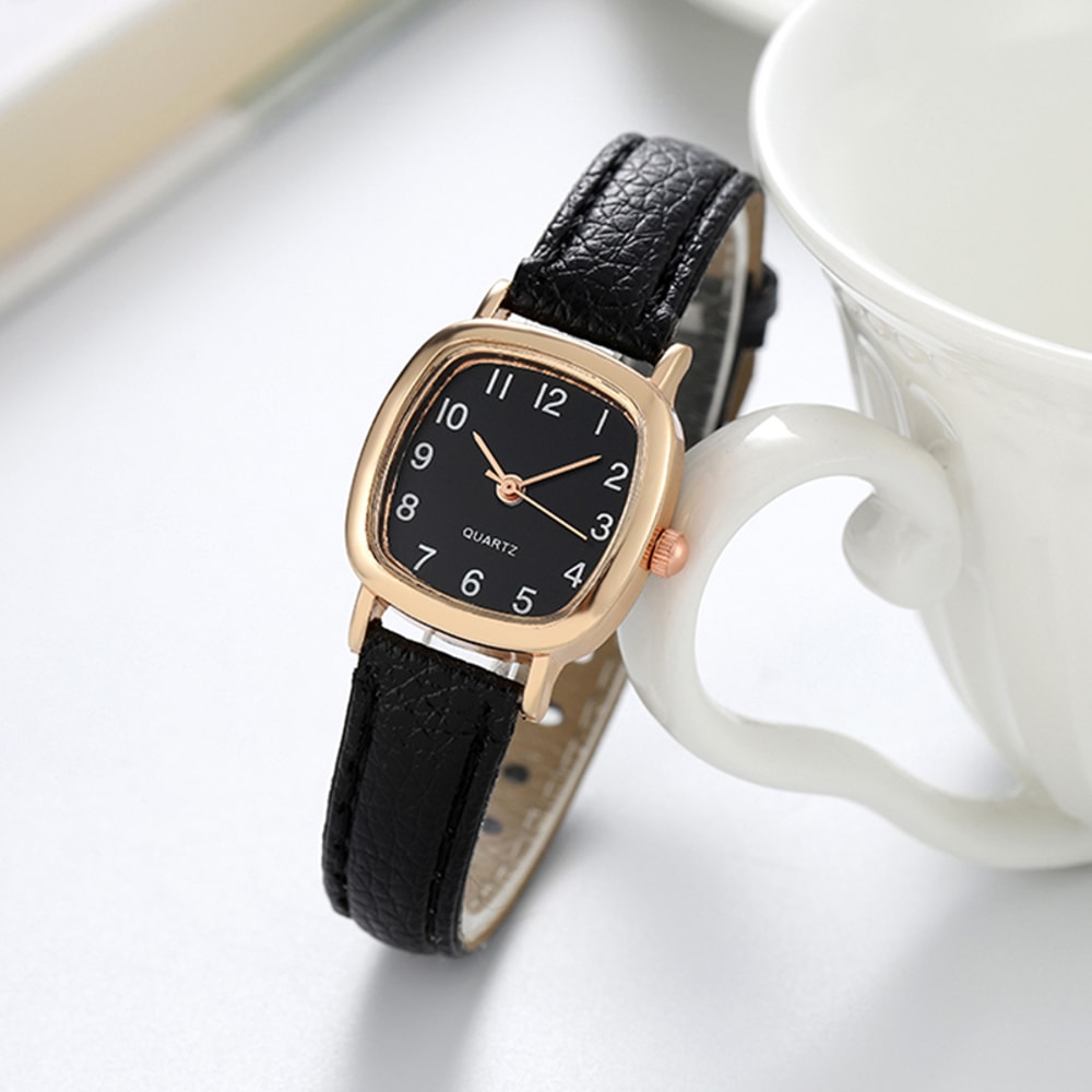 Elegant Small Arabic Numeral Womens Quartz Leather Watch 3