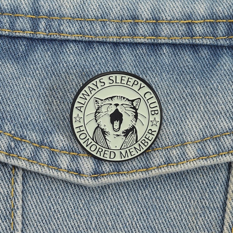 Sleepy Cat Enamel Pin Cute Cat Brooch Lapel Badge Gift