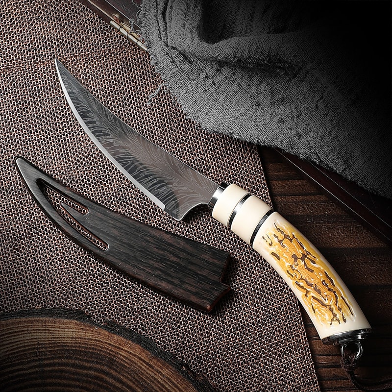 Sharp Damascus Boning Knife With Curved Blade