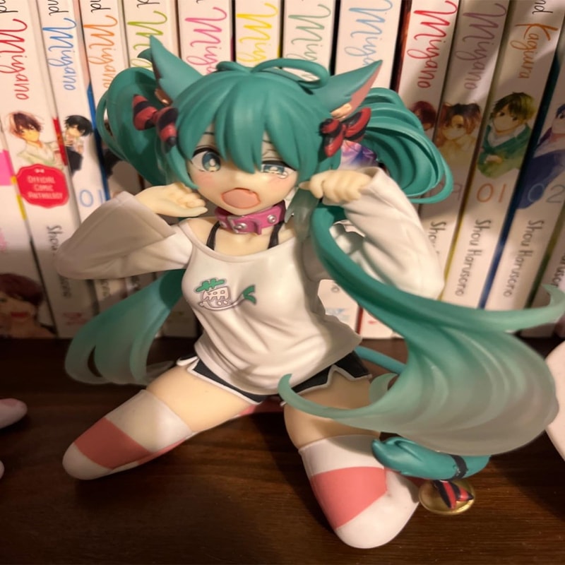Premium Hatsune Miku Figure Neko T Shirt Desktop Figurine Anime Collectible For Fans Gifts 3