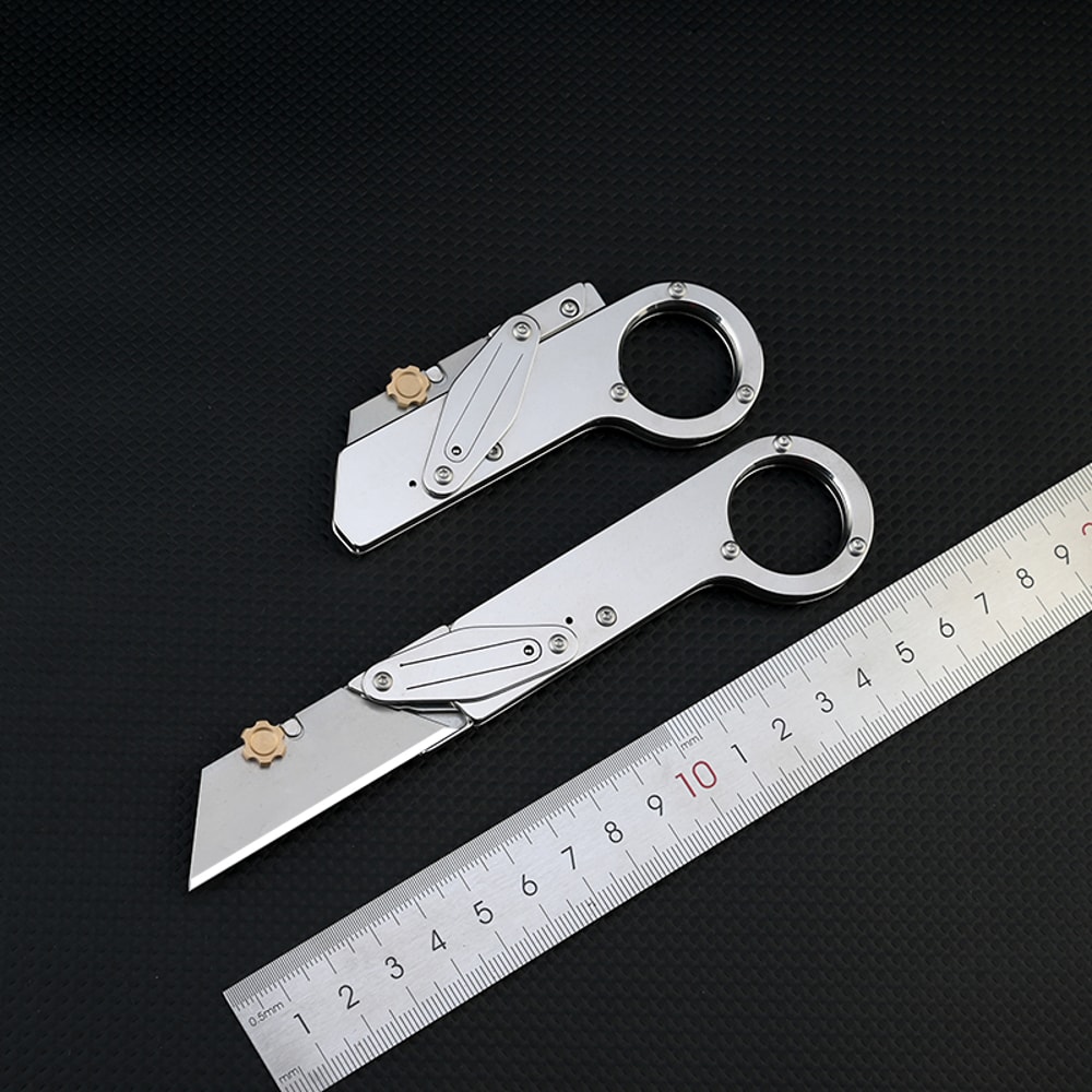 Folding Utility Knife with Replaceable Blades for Camping and Everyday Cutting