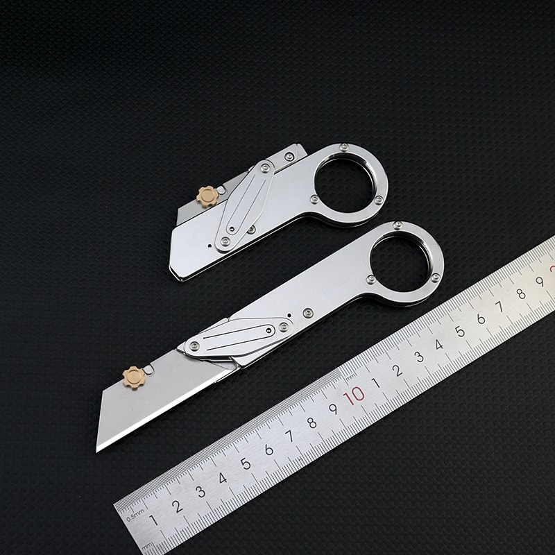 Folding Utility Knife with Replaceable Blades for Camping and Everyday Cutting