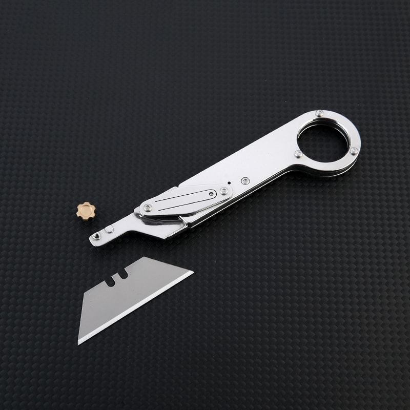 Folding Utility Knife with Replaceable Blades for Camping and Everyday Cutting