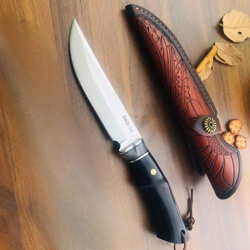Handle Drop Point Camping Knife for Hunting and Outdoor Utility