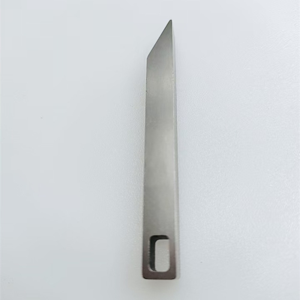 Portable Mini Titanium Alloy Prybar Multitool Keychain