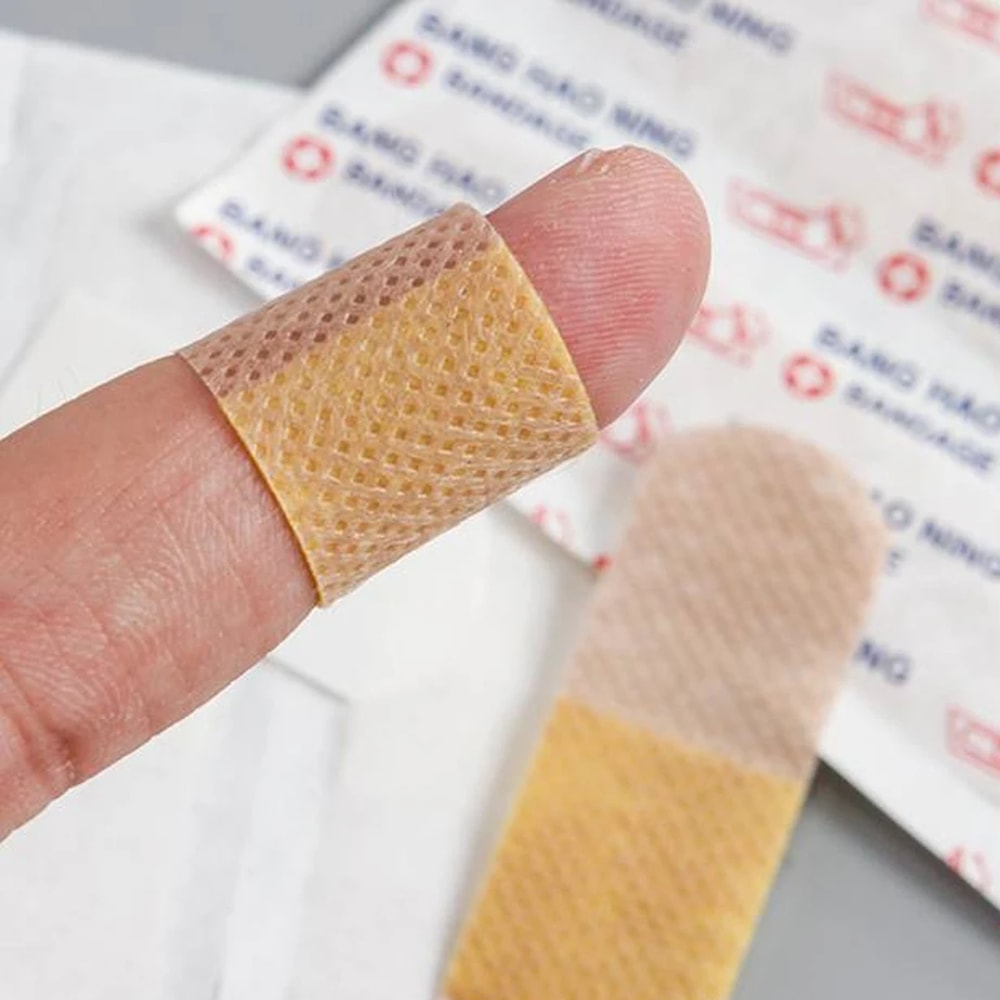 Waterproof Breathable Adhesive Bandages for First Aid Wound Care
