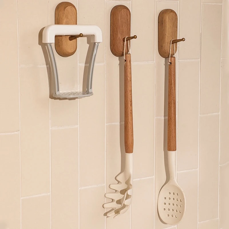Premium Manual Potato Masher Vegetable Ricer With NonSlip Handle 3