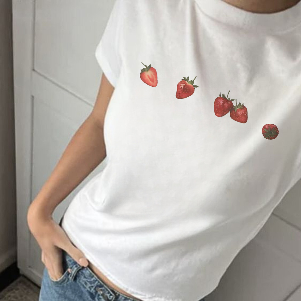 Strawberry Cake Sweatshirt Patisserie Sweatshirt For Baker Trendy Crewneck Sweatshirt Gift For Bake Lover Preppy Sweatshirt Gift For Her.jpg