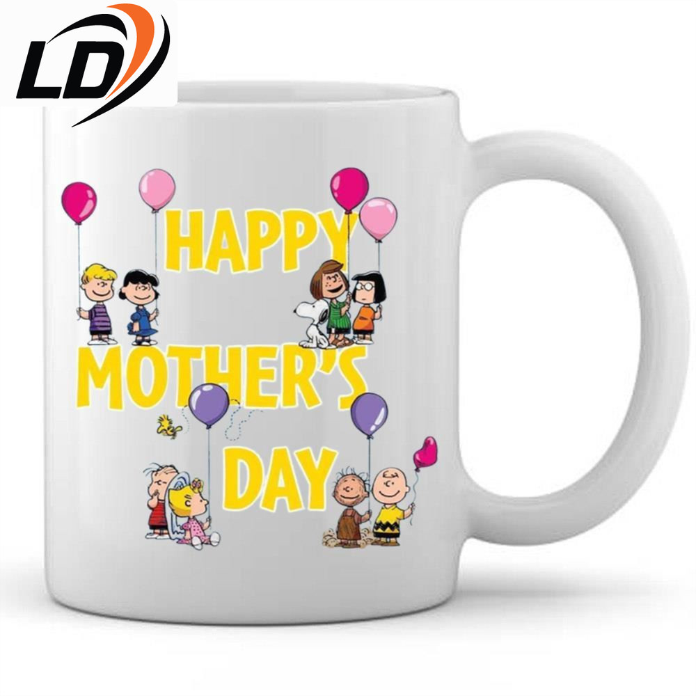 Happy Mother's Day Charlie Brown And Snoopy Mom Mug.jpg