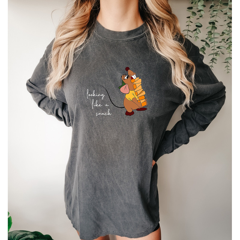 Looking Like A Snack Comfort colors Shirt, Animal Lover Gift Shirt, Funny Snack Shirt, Family Trip Shirt, Minnie Shirt, Cute Mouse Shirt, te.jpg